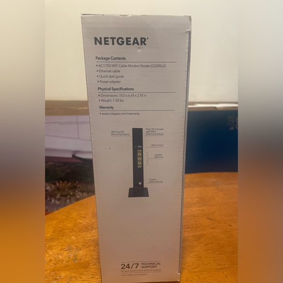 NETGEAR AC1750 WiFi Cable Modem Router - Picture 4 of 7